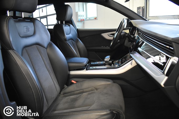 AUDI Q8 50 TDI 286 CV quattro tiptronic Sport